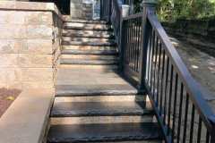 HARDSCAPING WITH LANDSCAPING